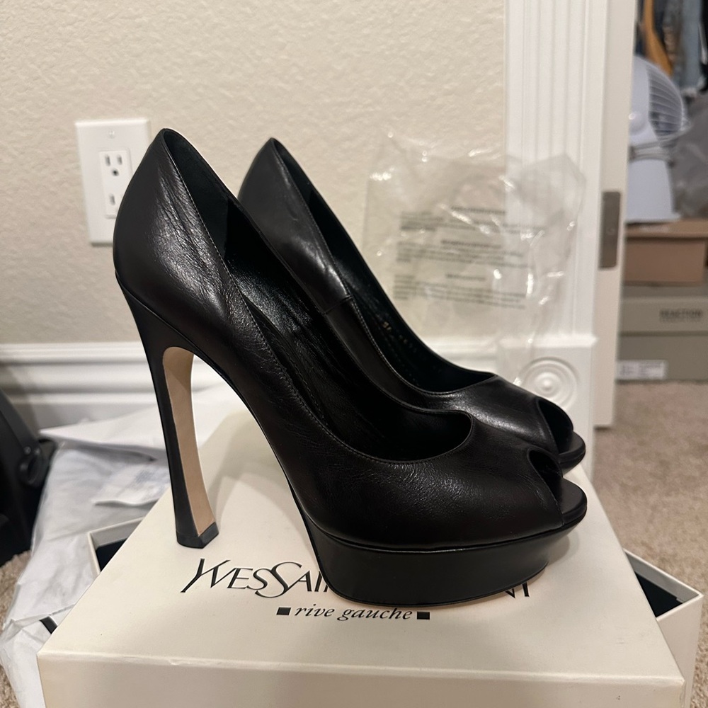 Yves Saint Laurent Palais 105 Pump Classic Black Peep Toe Heels